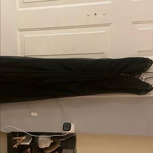 Elegant Black Sleeveless Dress